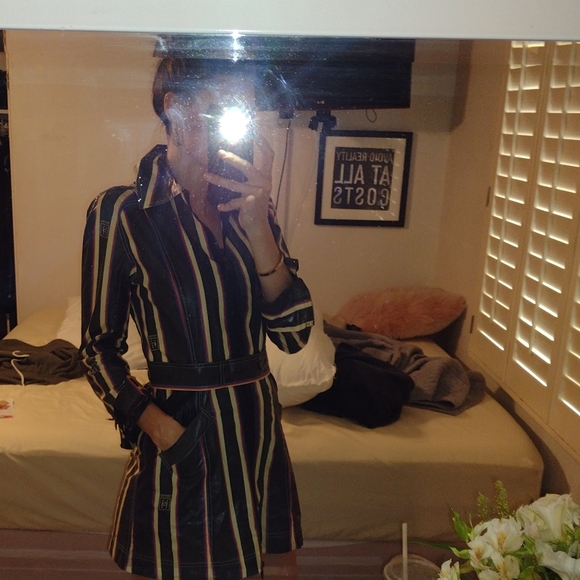 SOLD ♥️CHANEL 2007 Collection Rain Jacket - Picture 11 of 17